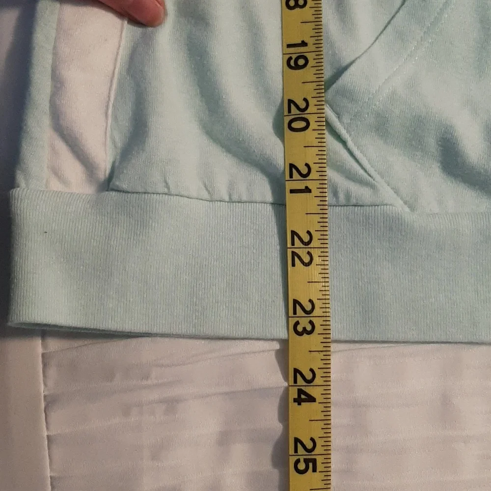 Lightweight under armour jacket - Picture 9 of 10